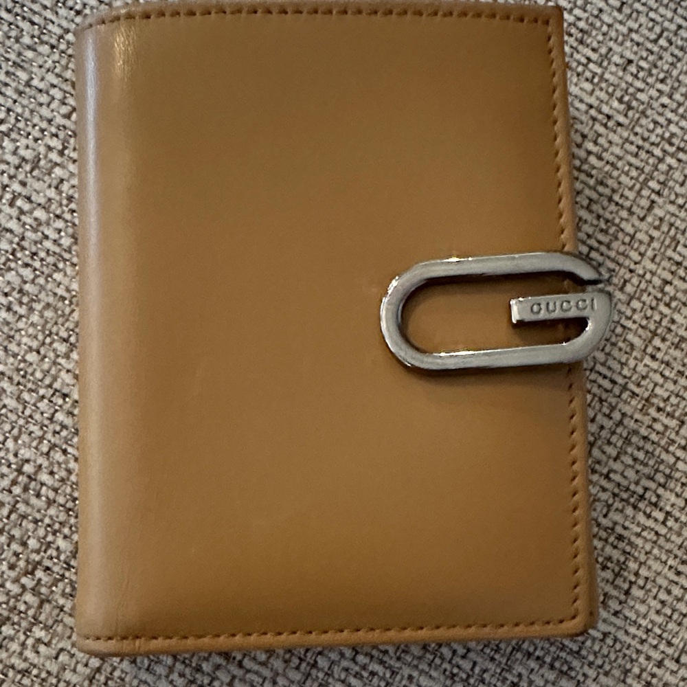 Gucci Camel Leather Wallet with Silver Clasp tom ford era